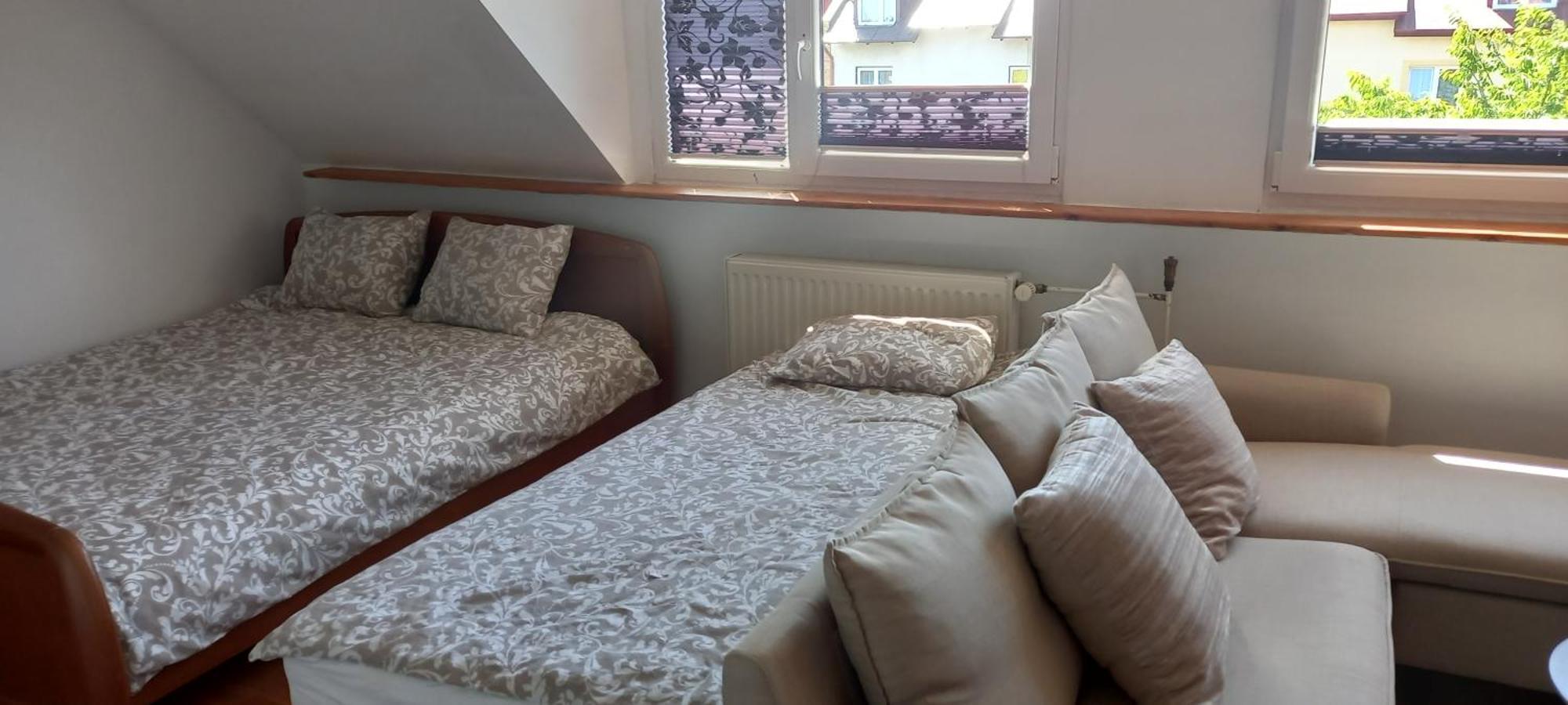 Domek Pod Sosnami Pokoje 2-3 Osobowe Apartment Миелно Екстериор снимка