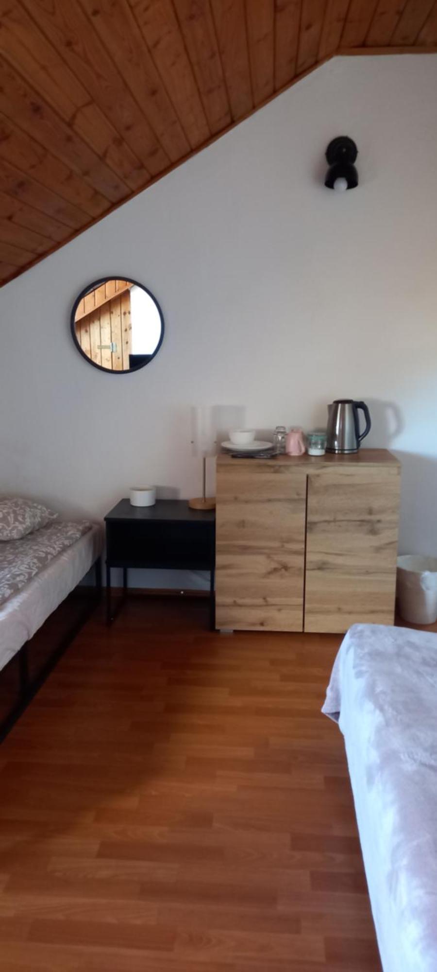 Domek Pod Sosnami Pokoje 2-3 Osobowe Apartment Миелно Екстериор снимка