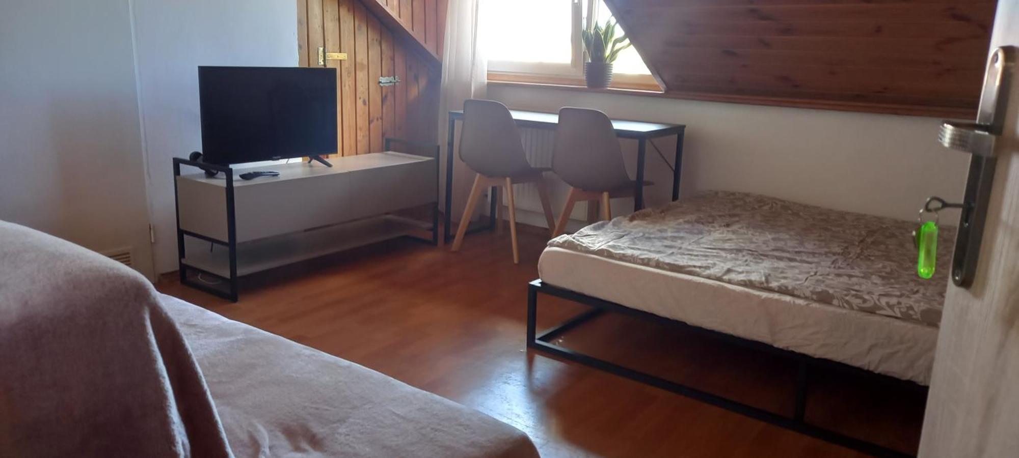 Domek Pod Sosnami Pokoje 2-3 Osobowe Apartment Миелно Екстериор снимка